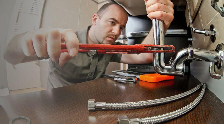 Expert burst pipe repair services in Emerson, AR